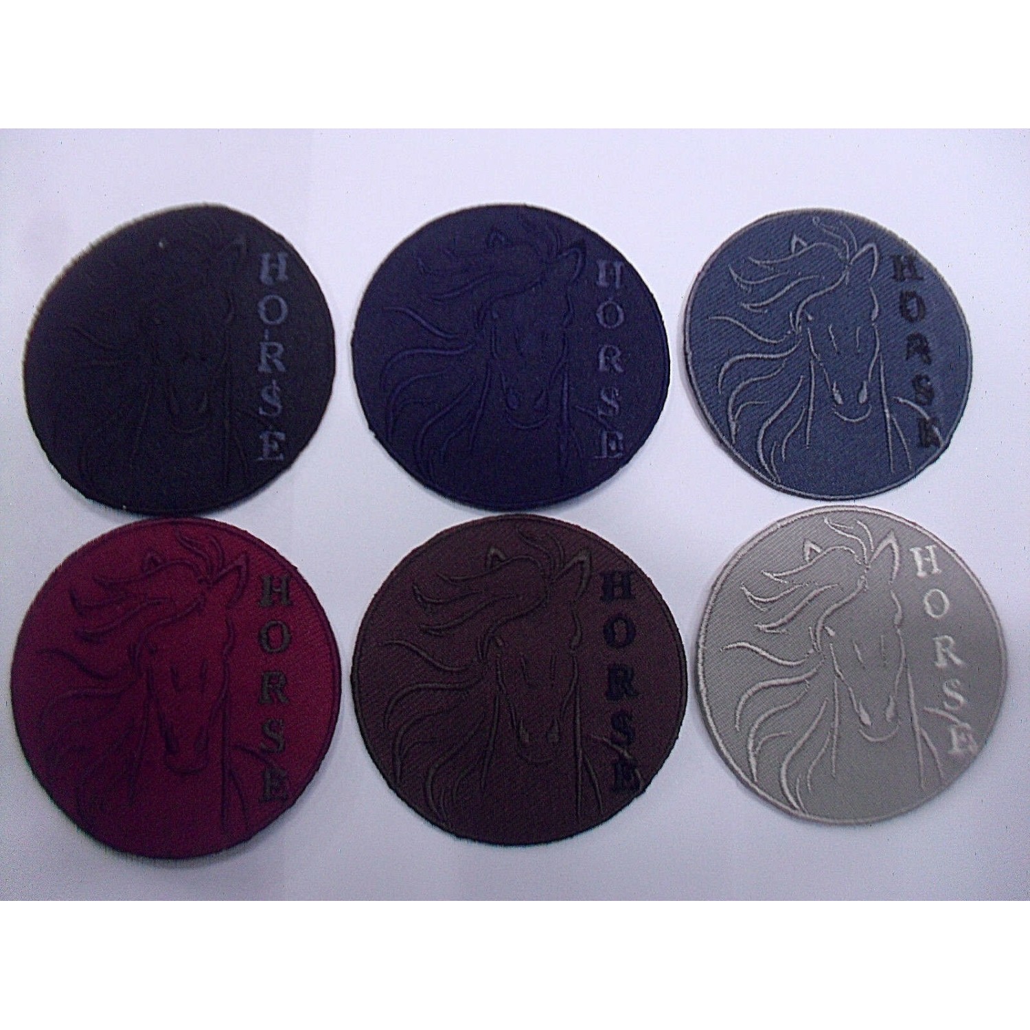 TOPPA PATCH TONDA RICAMO SU TESSUTO. "HORSE" TERMO O CUCIRE DIAMETRO 6,1 CM.