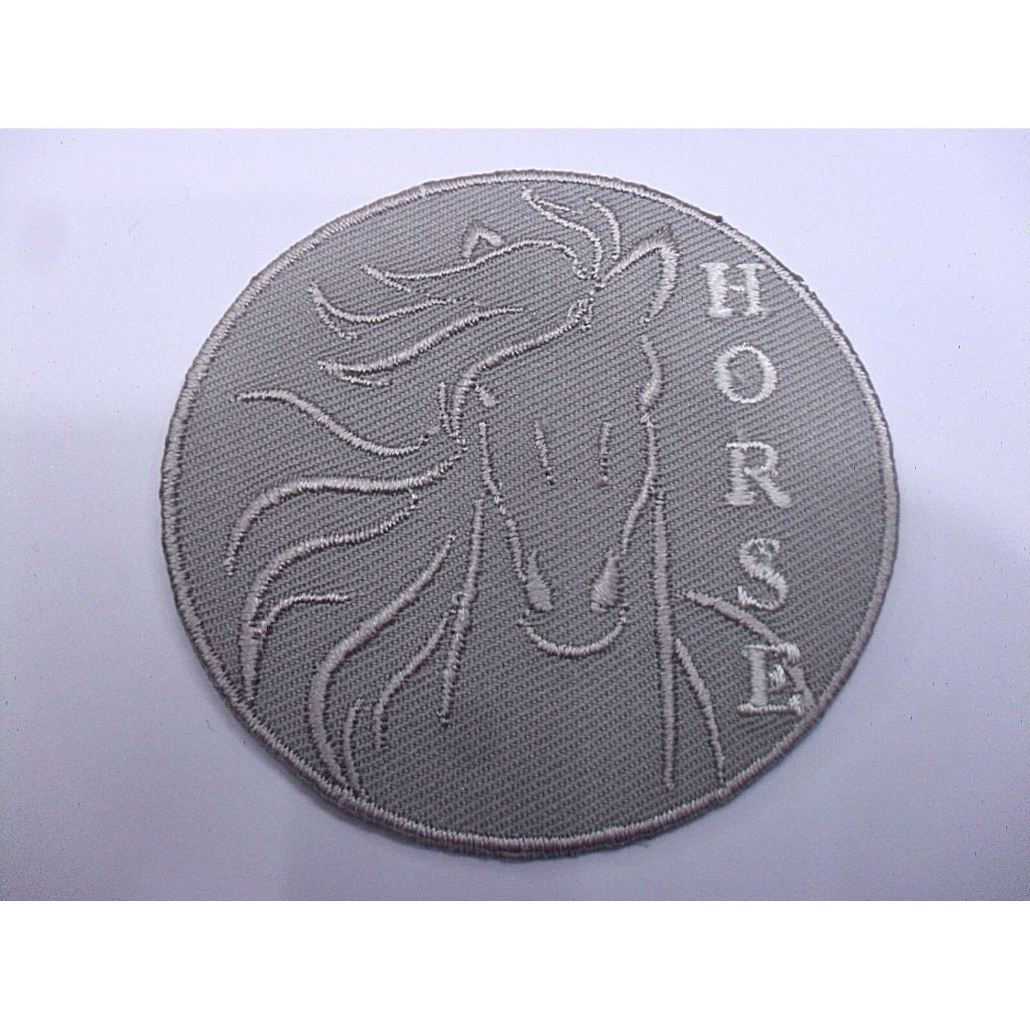 TOPPA PATCH TONDA RICAMO SU TESSUTO. "HORSE" TERMO O CUCIRE DIAMETRO 6,1 CM.