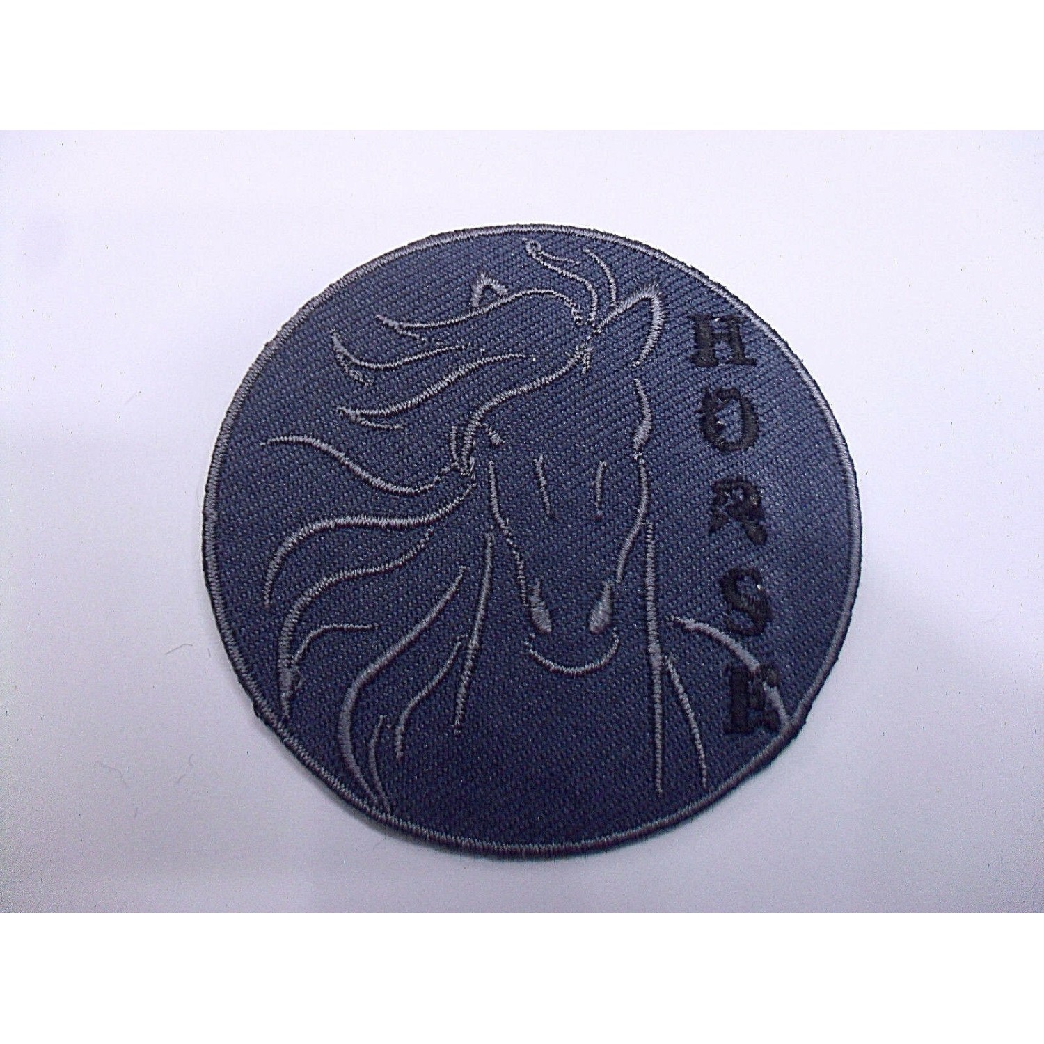 TOPPA PATCH TONDA RICAMO SU TESSUTO. "HORSE" TERMO O CUCIRE DIAMETRO 6,1 CM.