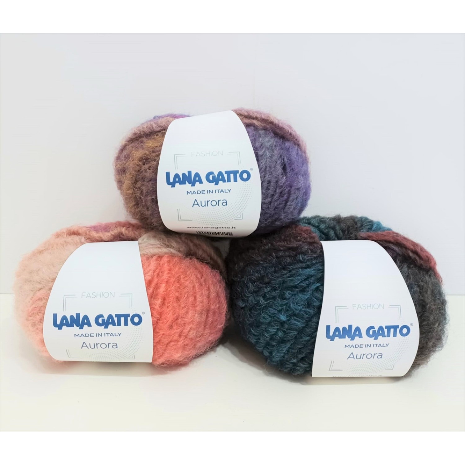 Gomitolo moda 50 gr. 50 mt. Lana Gatto "Aurora" 100% lana vergine ferri 7