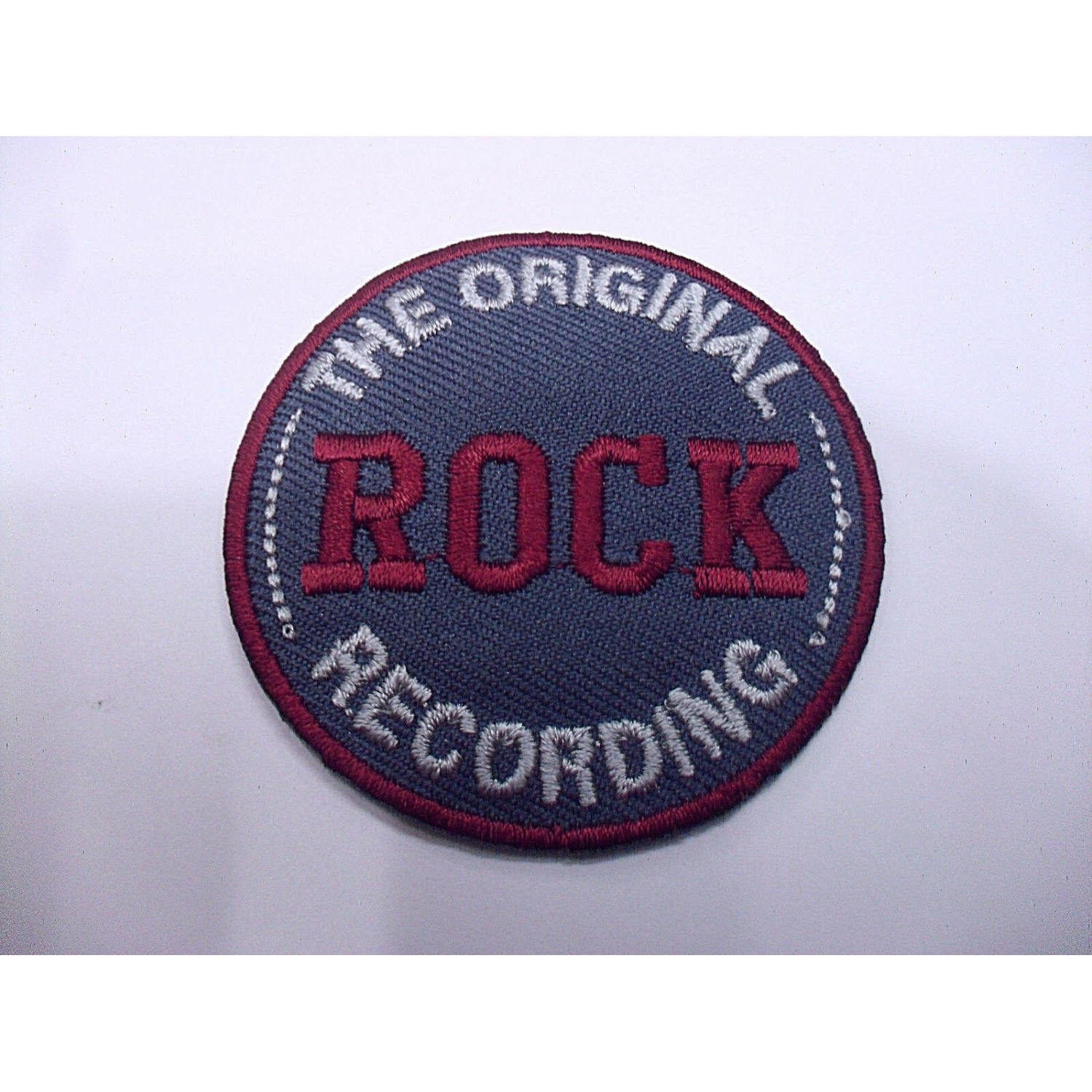 TOPPA PATCH TONDA RICAMO SU TESSUTO "ROCK RECORDING" TERMO O CUCIRE DIAM. 5,5 cm