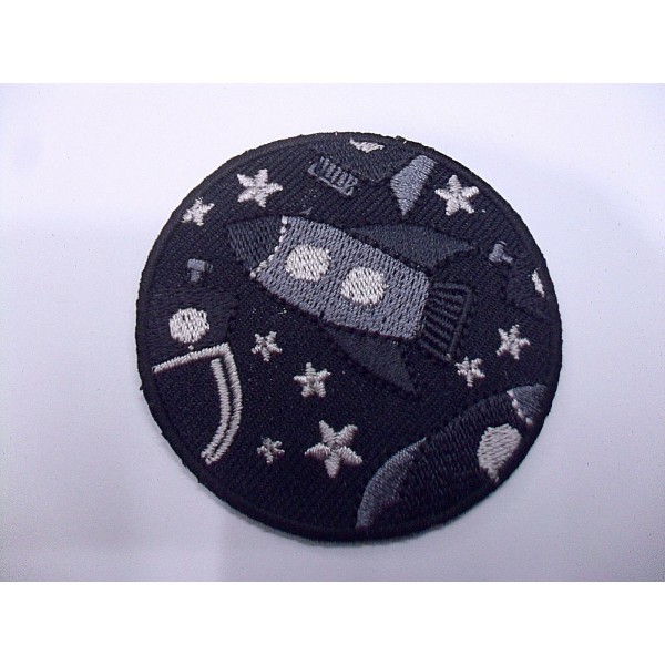 TOPPA PATCH TONDA RICAMO SU TESSUTO "RAZZO SPAZIO" TERMO O CUCIRE DIAM. 5,6 cm