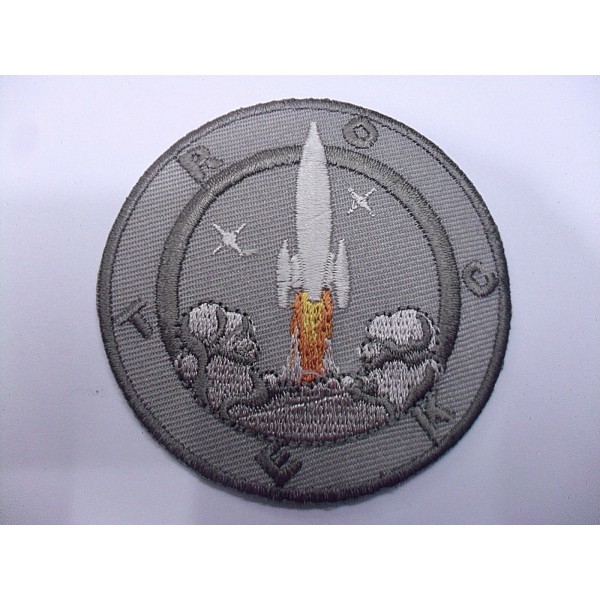 TOPPA PATCH TONDA RICAMO SU TESSUTO "RAZZO DECOLLO" TERMO O CUCIRE DIAM. 6,1 cm