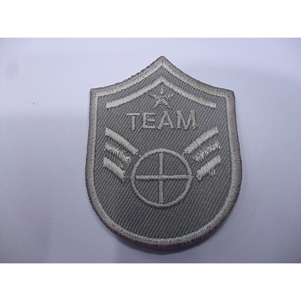 TOPPA PATCH SCUDO RICAMO SU TESSUTO "TEAM" TERMOADESIVA O DA CUCIRE