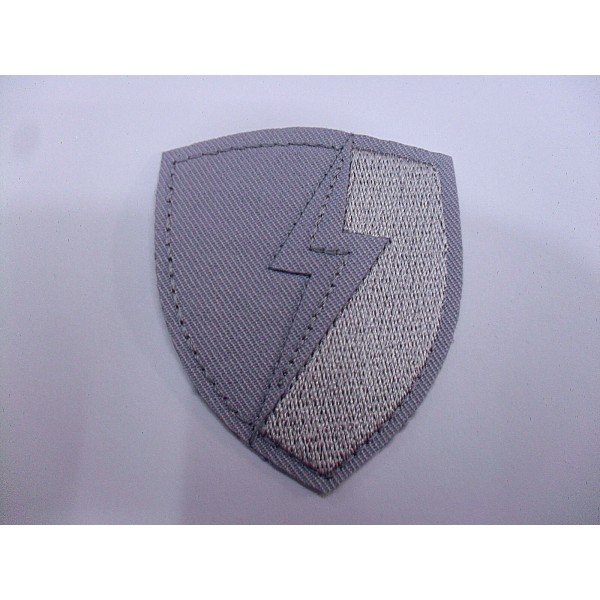 TOPPA PATCH SCUDO RICAMO SU TESSUTO "FULMINE" TERMO O CUCIRE DIMENSIONI VARIE