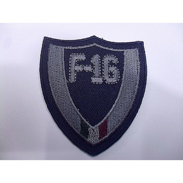 TOPPA PATCH SCUDO RICAMO SU TESSUTO "F16 TRICOLORE" TERMO O CUCIRE 6,1X5,6 CM.