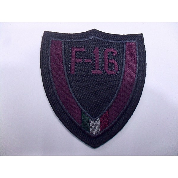 TOPPA PATCH SCUDO RICAMO SU TESSUTO "F16 TRICOLORE" TERMO O CUCIRE 6,1X5,6 CM.