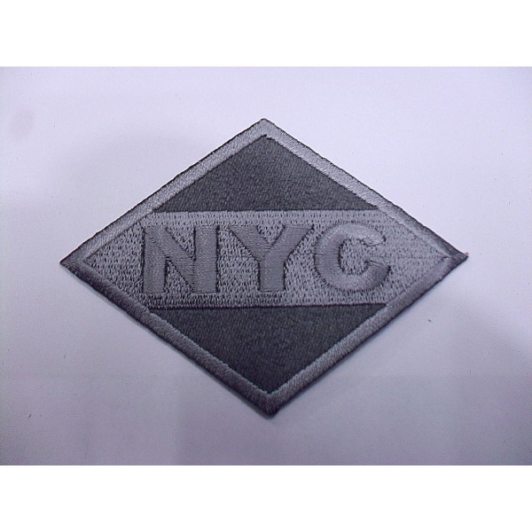 TOPPA PATCH ROMBO RICAMO SU TESSUTO "NYC" TERMO O CUCIRE DIMENSIONI VARIE