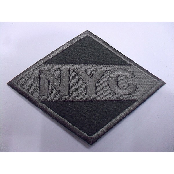 TOPPA PATCH ROMBO RICAMO SU TESSUTO "NYC" TERMO O CUCIRE DIMENSIONI VARIE