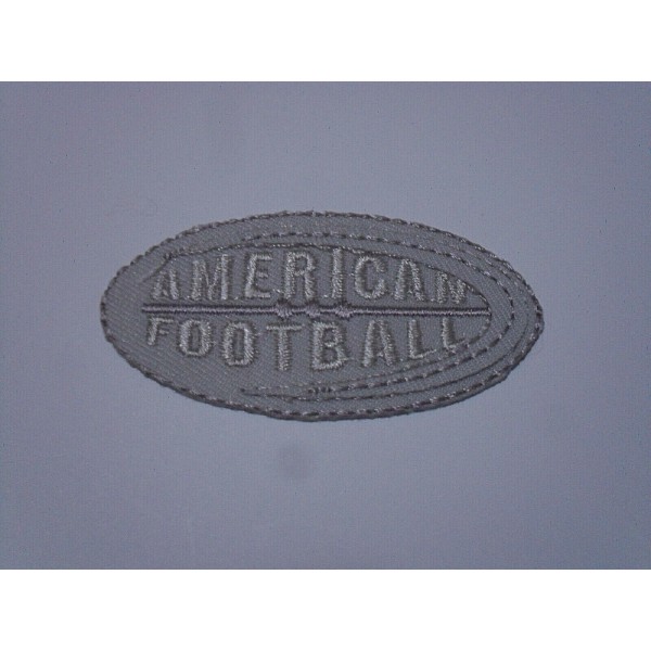 TOPPA PATCH RICAMO TESS. "AMERICAN FOOTBALL" TERMO O DA CUCIRE DIMENS. 6X3,2 CM.