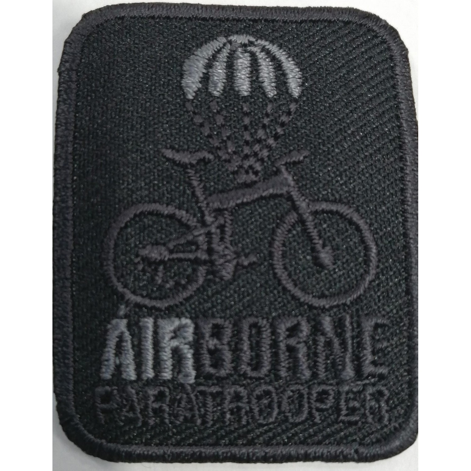 Toppa patch ricamo "Airborne" 003 tessuto termoadesiva o cucire dimensioni 4,6x3,6 cm.
