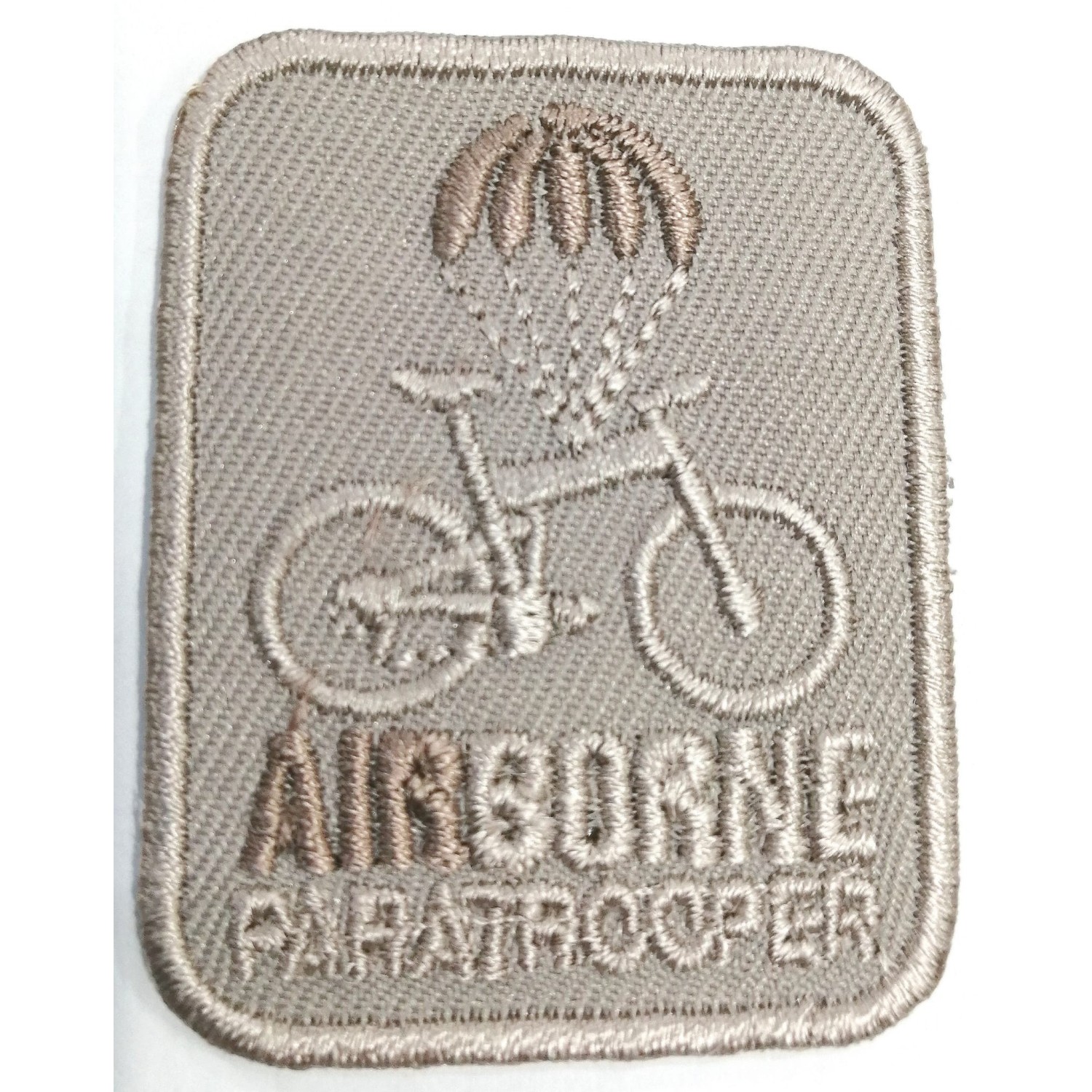 Toppa patch ricamo "Airborne" 003 tessuto termoadesiva o cucire dimensioni 4,6x3,6 cm.