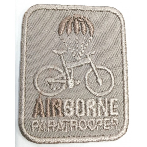Toppa patch ricamo "Airborne" 003 tessuto termoadesiva o cucire dimensioni 4,6x3,6 cm.