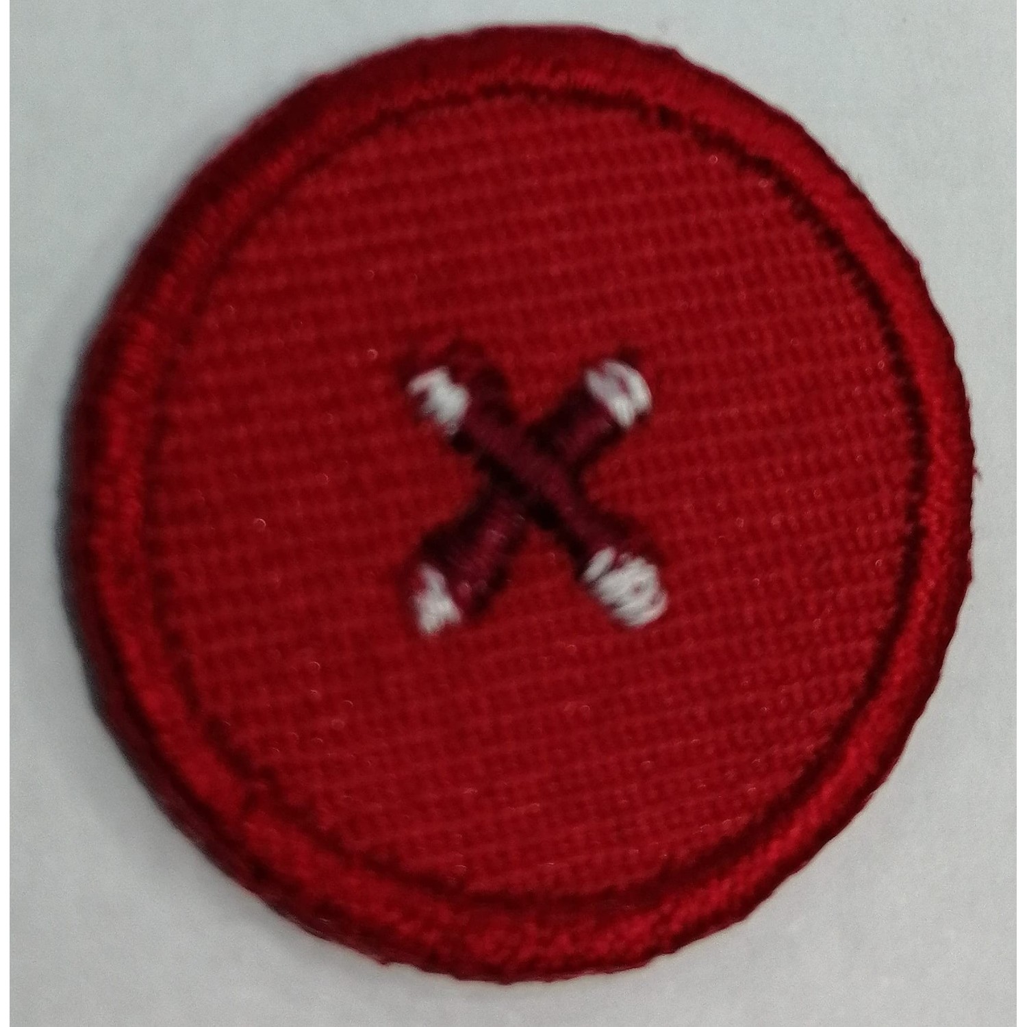 Toppa patch ricamo "Effetto bottone" 026b tessuto termoadesiva o cucire diametro 2,5 cm.