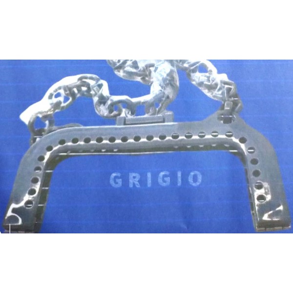 Chiusura in plastica per borsa 20x10 cm. con gancio magnetico e tracolla da 60 cm. vari colori