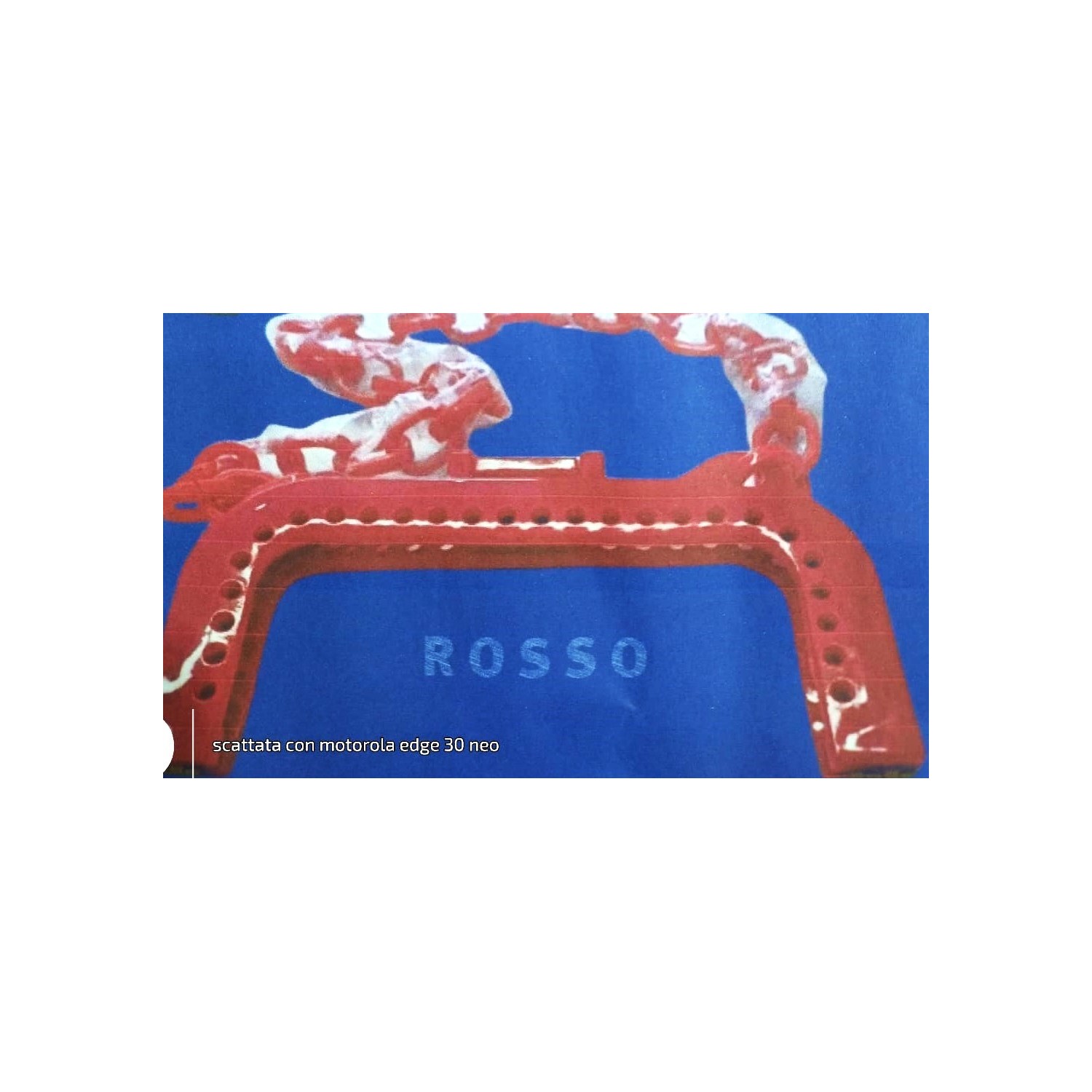 Chiusura in plastica per borsa 20x10 cm. con gancio magnetico e tracolla da 60 cm. vari colori