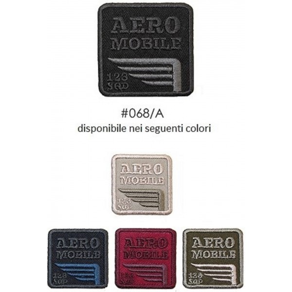Toppa patch ricamo 068A tessuto termoadesiva o cucire misura 5,3x5,4 cm.