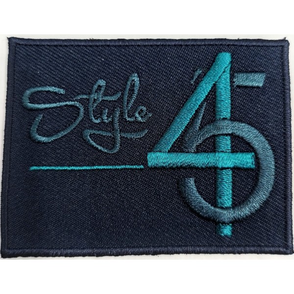 Toppa patch ricamo "style 45" 080A tessuto sia termoadesiva o da cucire 5x6,5 cm.