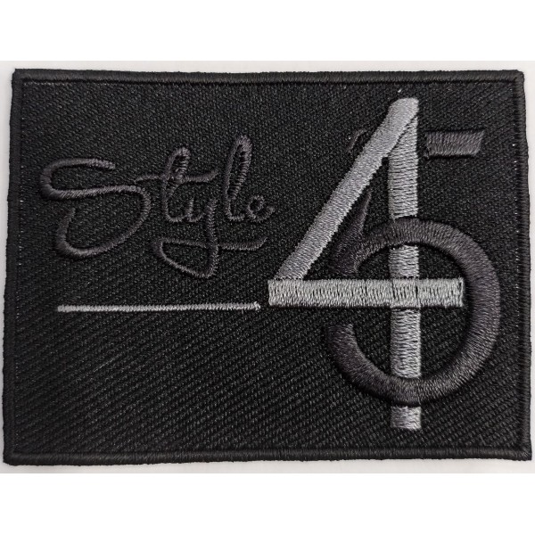 Toppa patch ricamo "style 45" 080A tessuto sia termoadesiva o da cucire 5x6,5 cm.