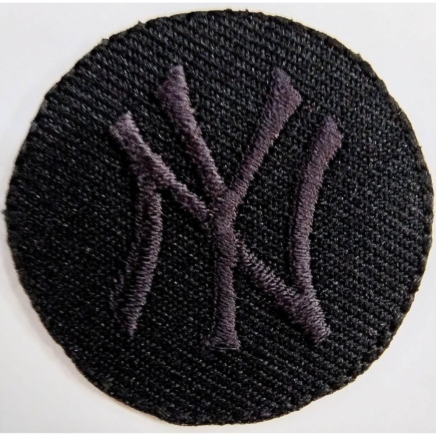 Toppa patch ricamo "NY" 096B tessuto termoadesiva o cucire diametro 3,6 cm.