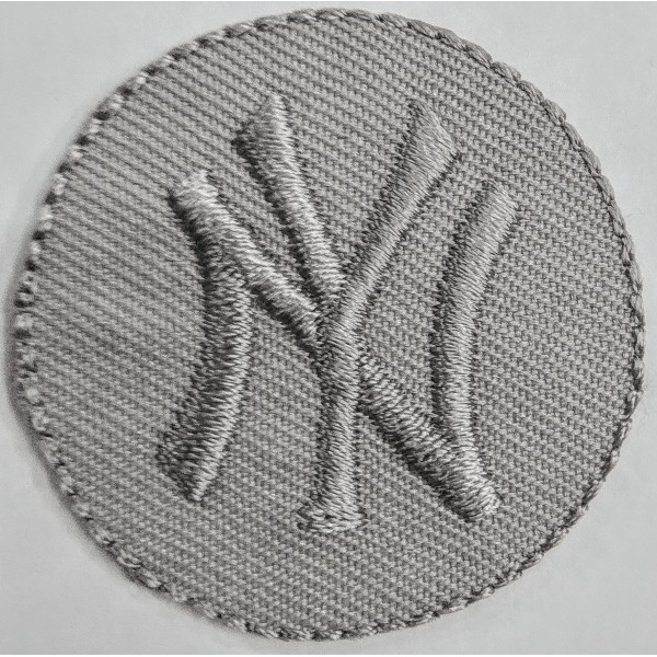 Toppa patch ricamo "NY" 096B tessuto termoadesiva o cucire diametro 3,6 cm.