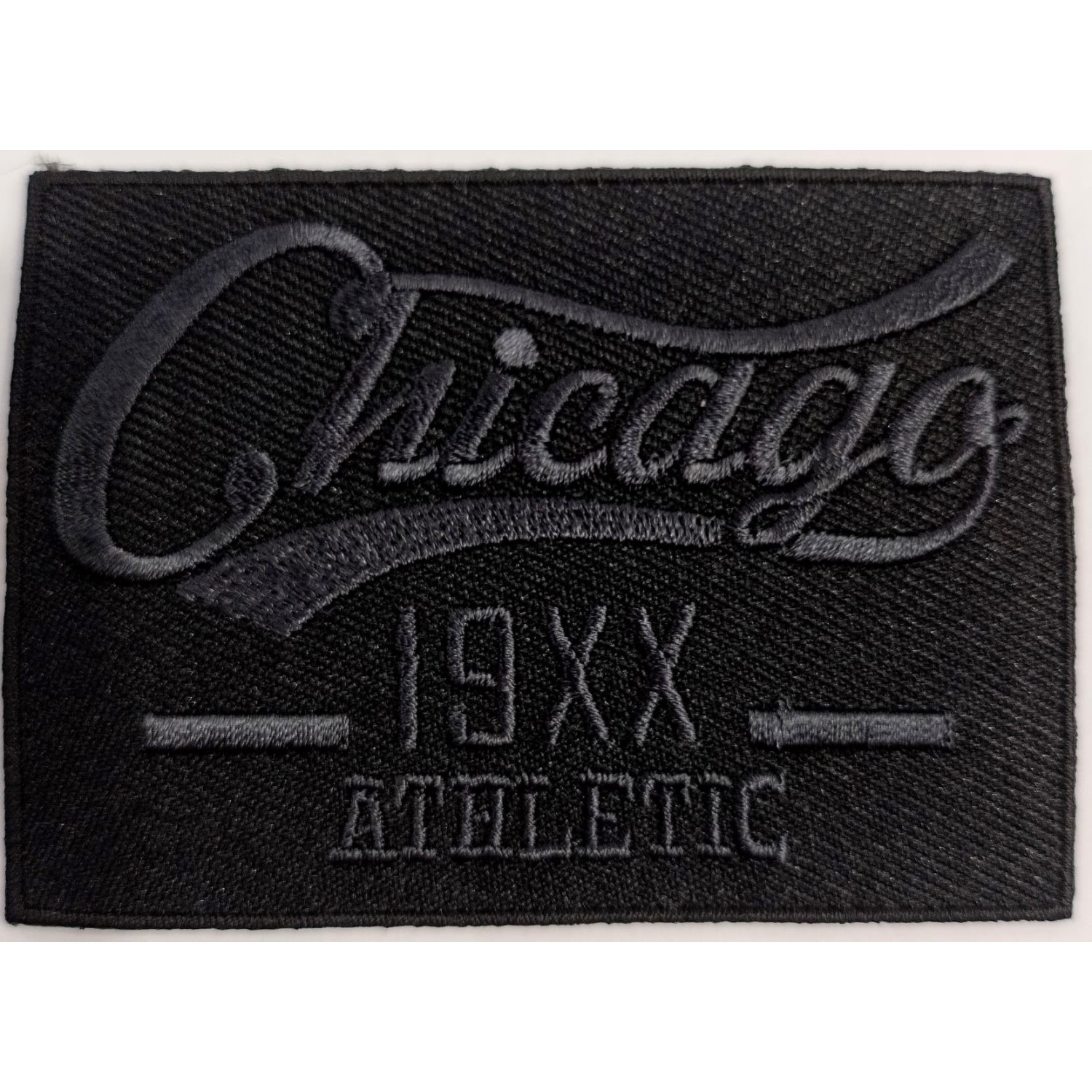 Toppa patch applicazione 102A ricamo "Chicago 19XX Athletic" termo o cucire misura 6x8,2 cm.