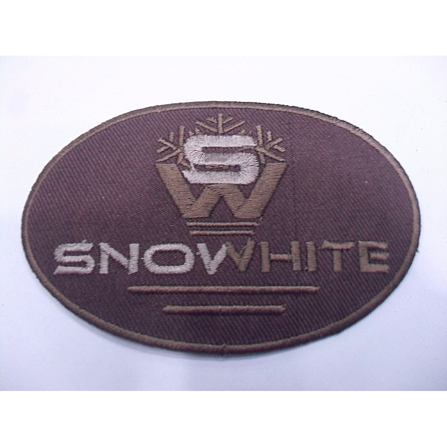 TOPPA PATCH RICAMO SU TESSUTO "SNOWHITE" TERMO O CUCIRE DIMENSIONI VARIE