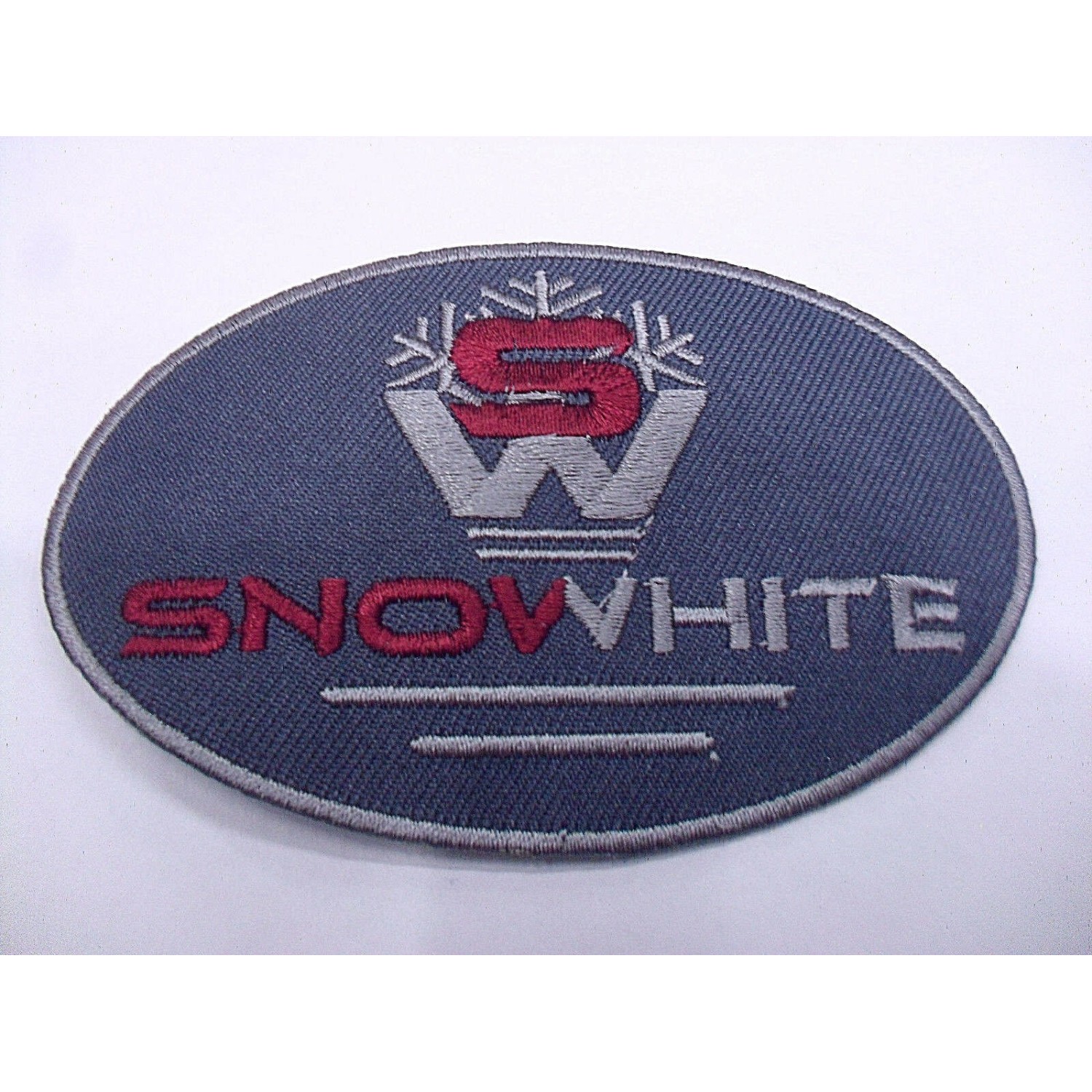 TOPPA PATCH RICAMO SU TESSUTO "SNOWHITE" TERMO O CUCIRE DIMENSIONI VARIE