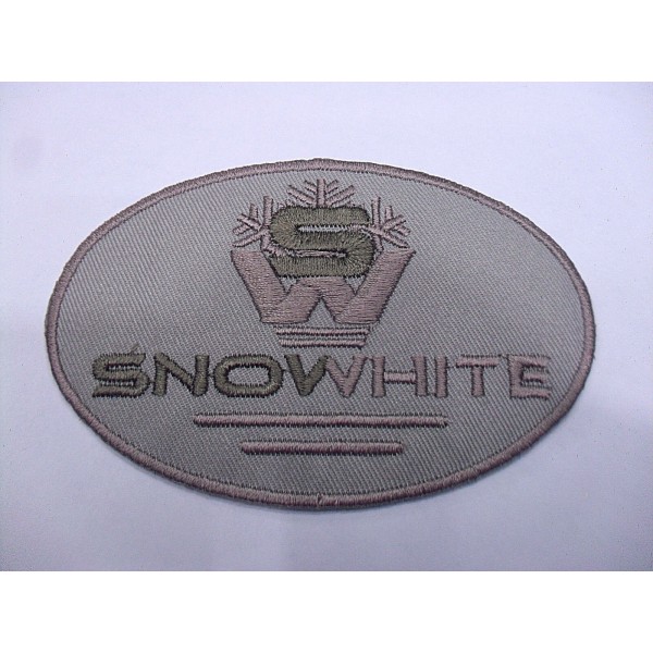 TOPPA PATCH RICAMO SU TESSUTO "SNOWHITE" TERMO O CUCIRE DIMENSIONI VARIE