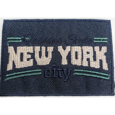 Toppa patch 275B "New York City" in tessuto ricamato termoadesiva o da cucire 7x5,8 cm.