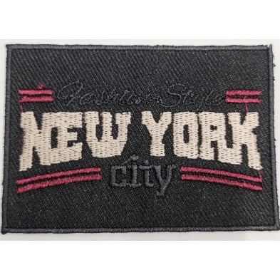 Toppa patch 275B "New York City" in tessuto ricamato termoadesiva o da cucire 7x5,8 cm.