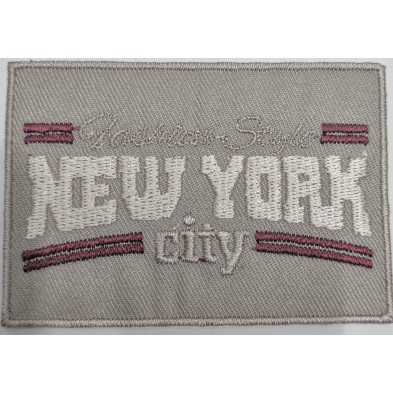Toppa patch 275B "New York City" in tessuto ricamato termoadesiva o da cucire 7x5,8 cm.
