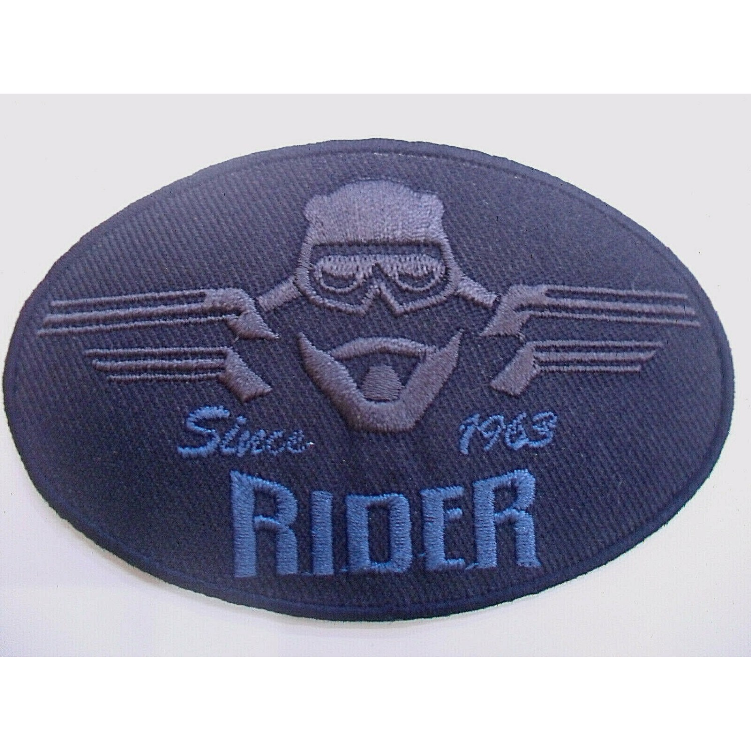 TOPPA PATCH RICAMO SU TESSUTO "RIDER" TERMO O CUCIRE DIMENSIONE 9X5,5 cm. CIRCA