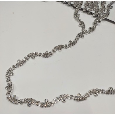 10 cm. passamaneria gioiello alta moda castonata art. CH1096 altezza cm. 1,3 ideale per rifiniture e decorazioni