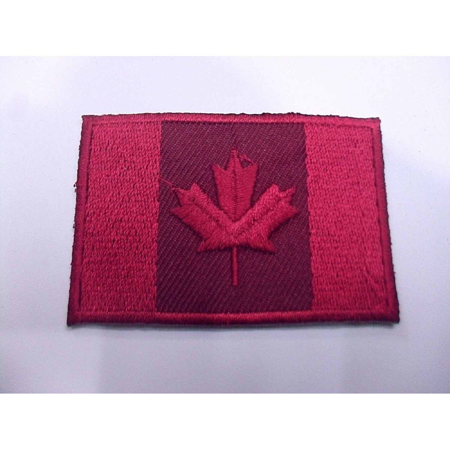 TOPPA PATCH RICAMO SU TESSUTO "BANDIERA CANADA" TERMO O CUCIRE 4,1X6,1 CM.