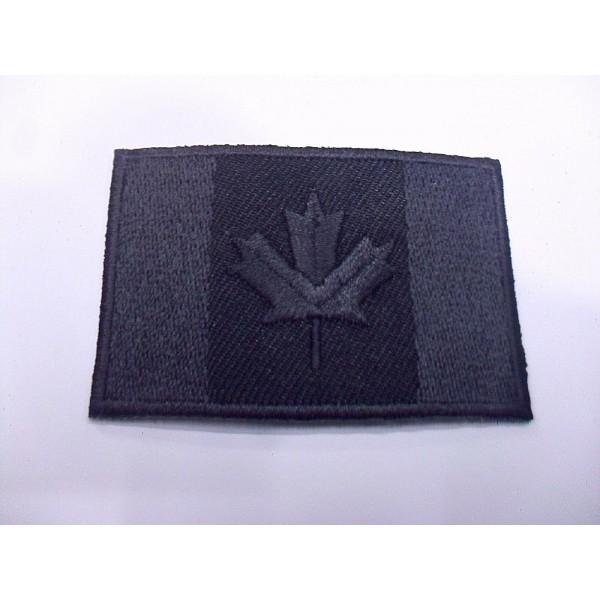 TOPPA PATCH RICAMO SU TESSUTO "BANDIERA CANADA" TERMO O CUCIRE 4,1X6,1 CM.
