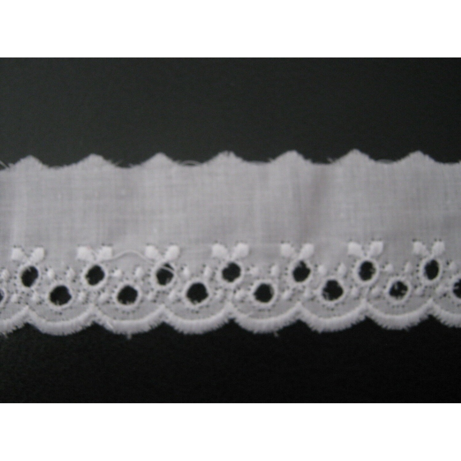 PEZZA 13,80 MT SAN GALLO MADE IN ITALY RICAMO SU BATISTA DI COTONE 100% H CM.3,5