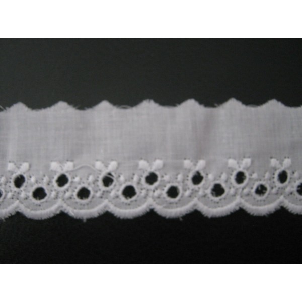 PEZZA 13,80 MT SAN GALLO MADE IN ITALY RICAMO SU BATISTA DI COTONE 100% H CM.3,5