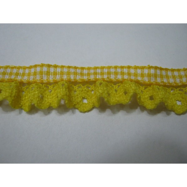 PASSAMANERIA CON NASTRO VICHY PIU' MERLETTO FILET A ROUCHES ALTEZZA 1,4 cm.