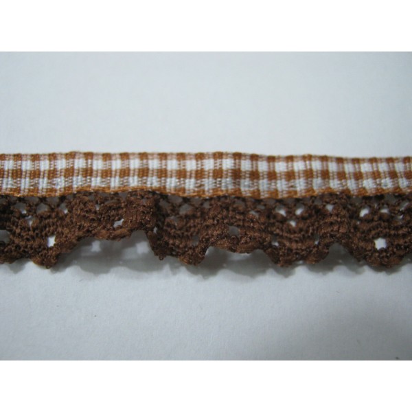 PASSAMANERIA CON NASTRO VICHY PIU' MERLETTO FILET A ROUCHES ALTEZZA 1,4 cm.